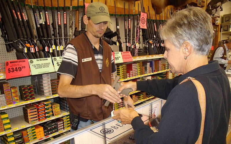 selling-handgun-women-7