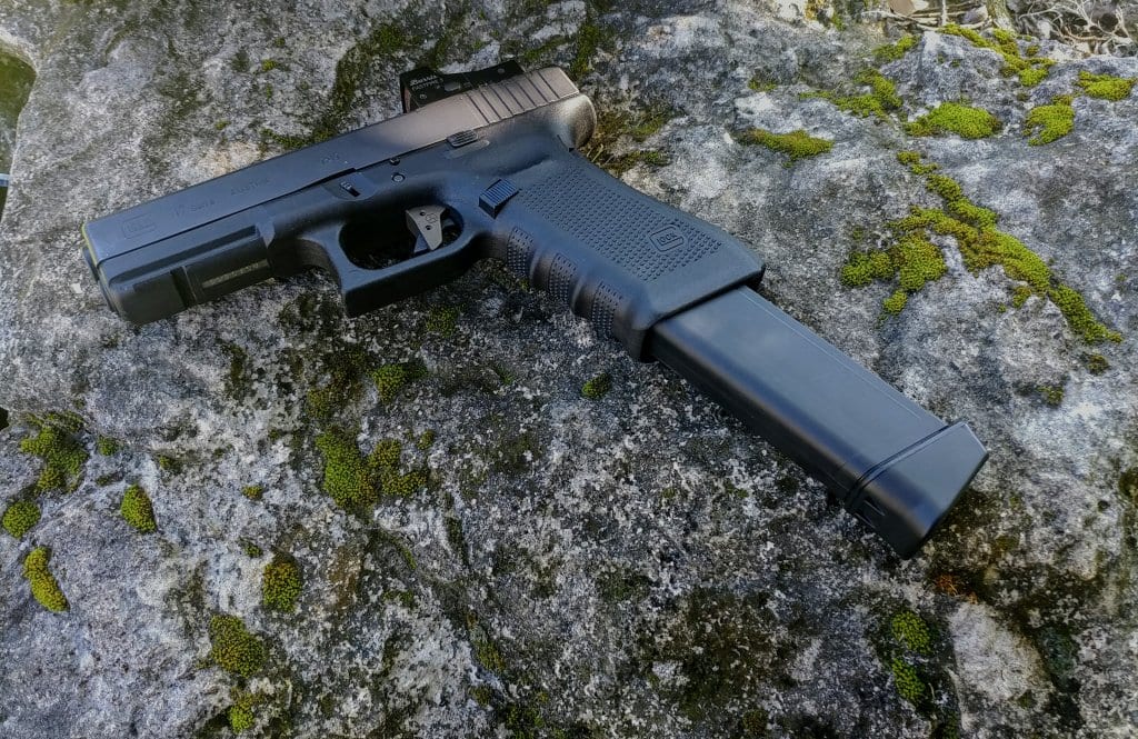 glock 40 compact with extended clip